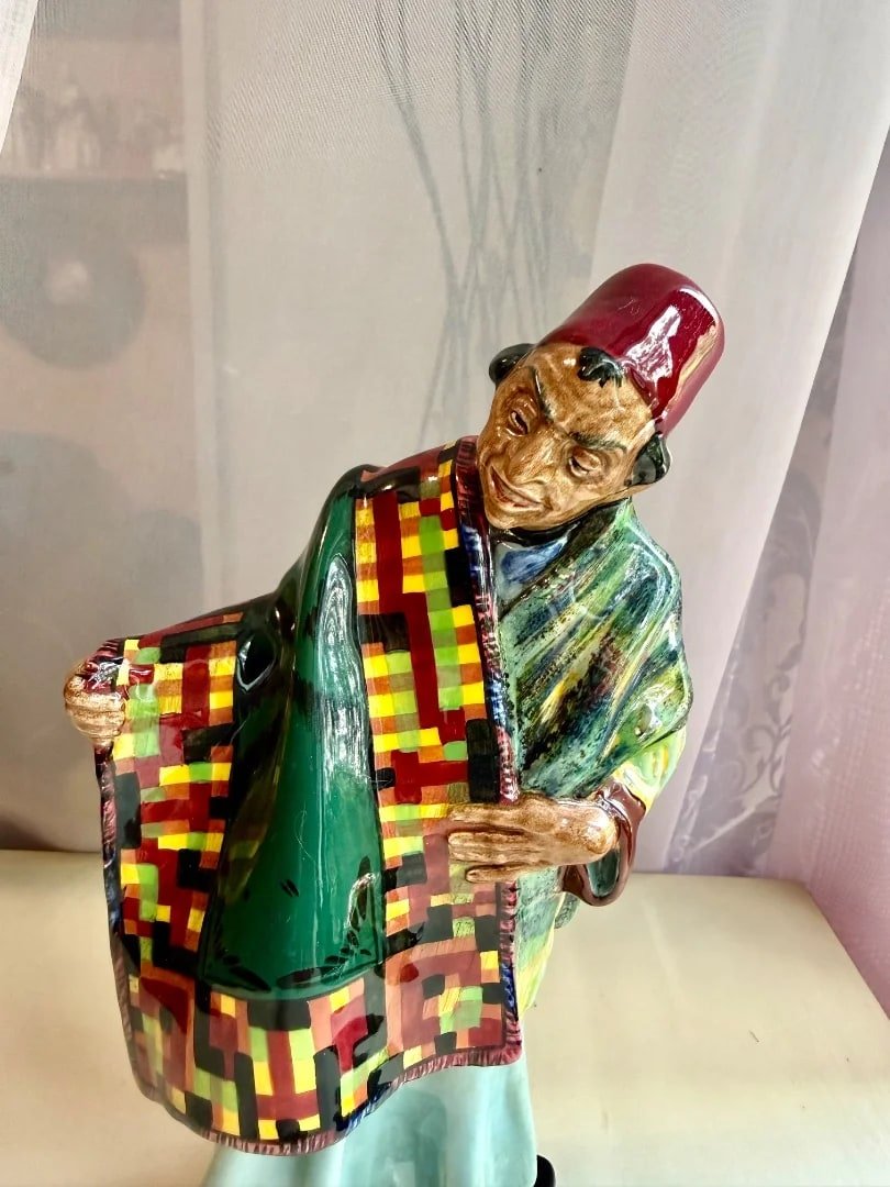 Статуэтка Royal Doulton. Англия
