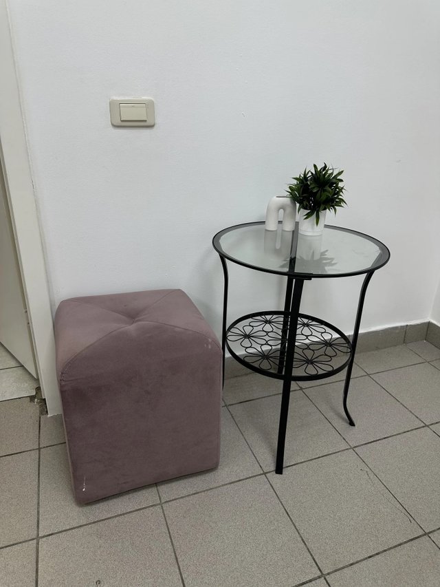 Жернальный стол IKEA