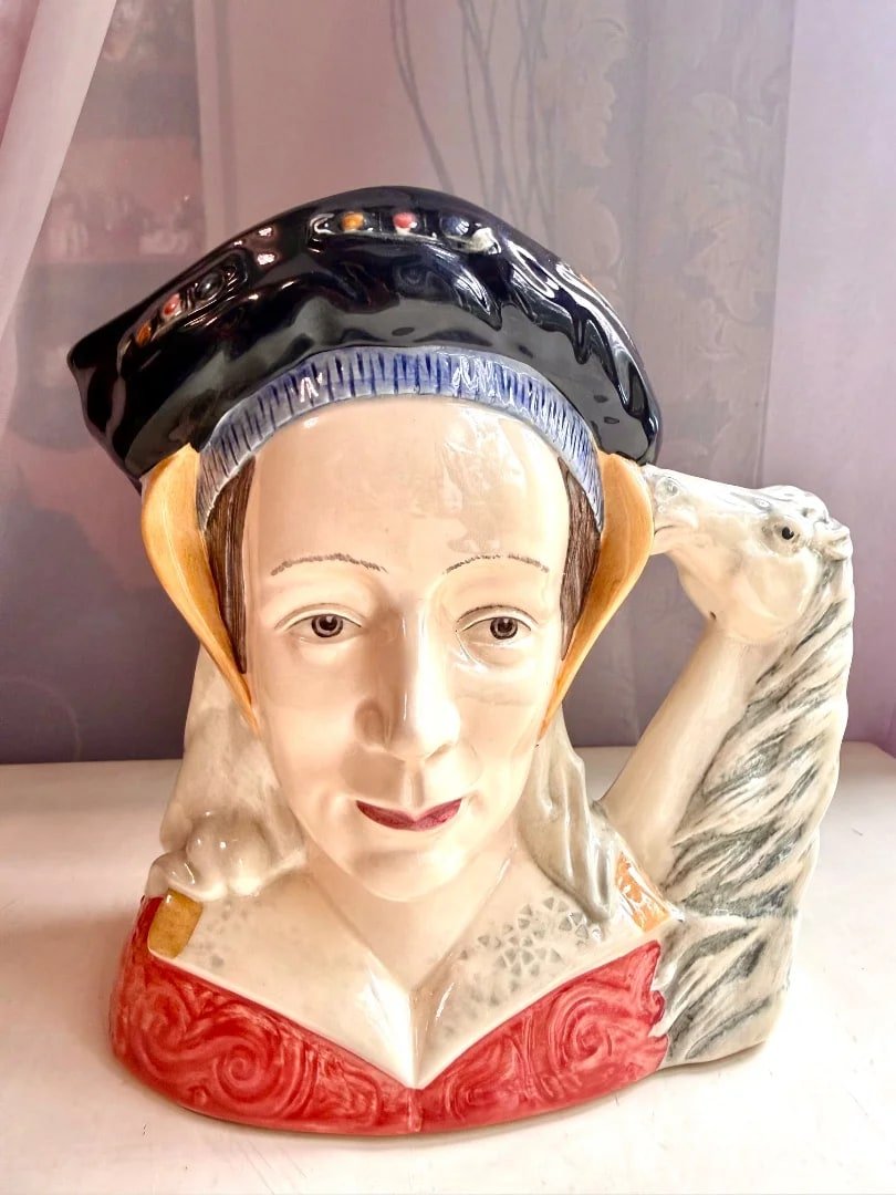 Royal Doulton. Toby. Набор кружек