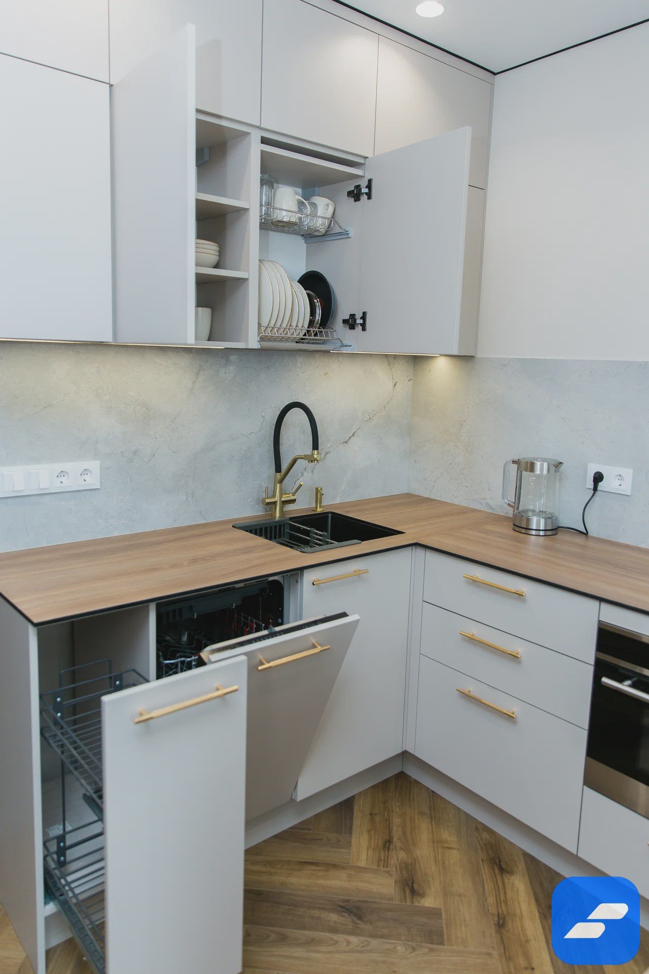 Сдаётся дизайнерская студия 22 м² с балконом в ЖК