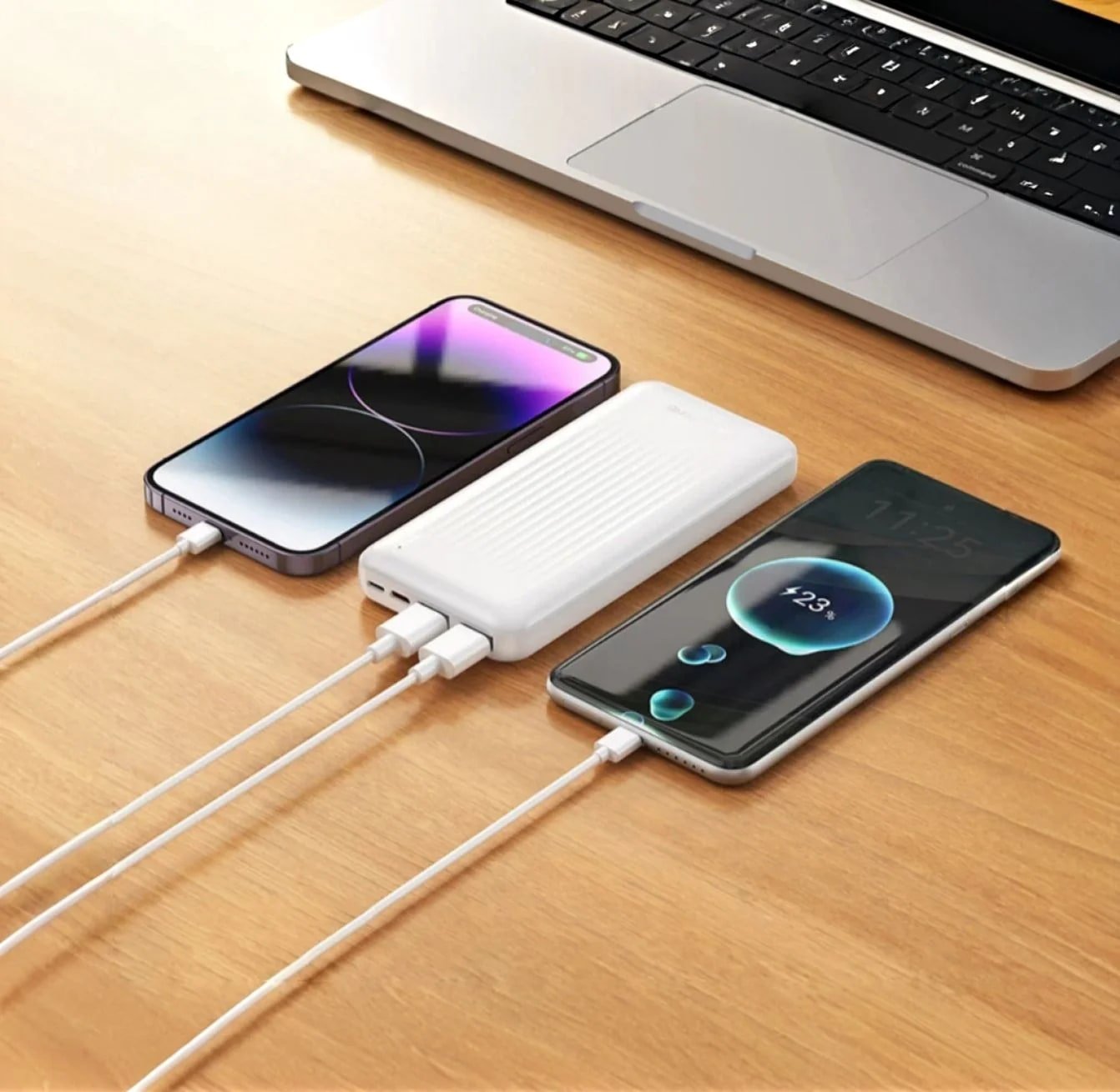 Power Bank) Borofone BJ78 в стильном белом цвете.