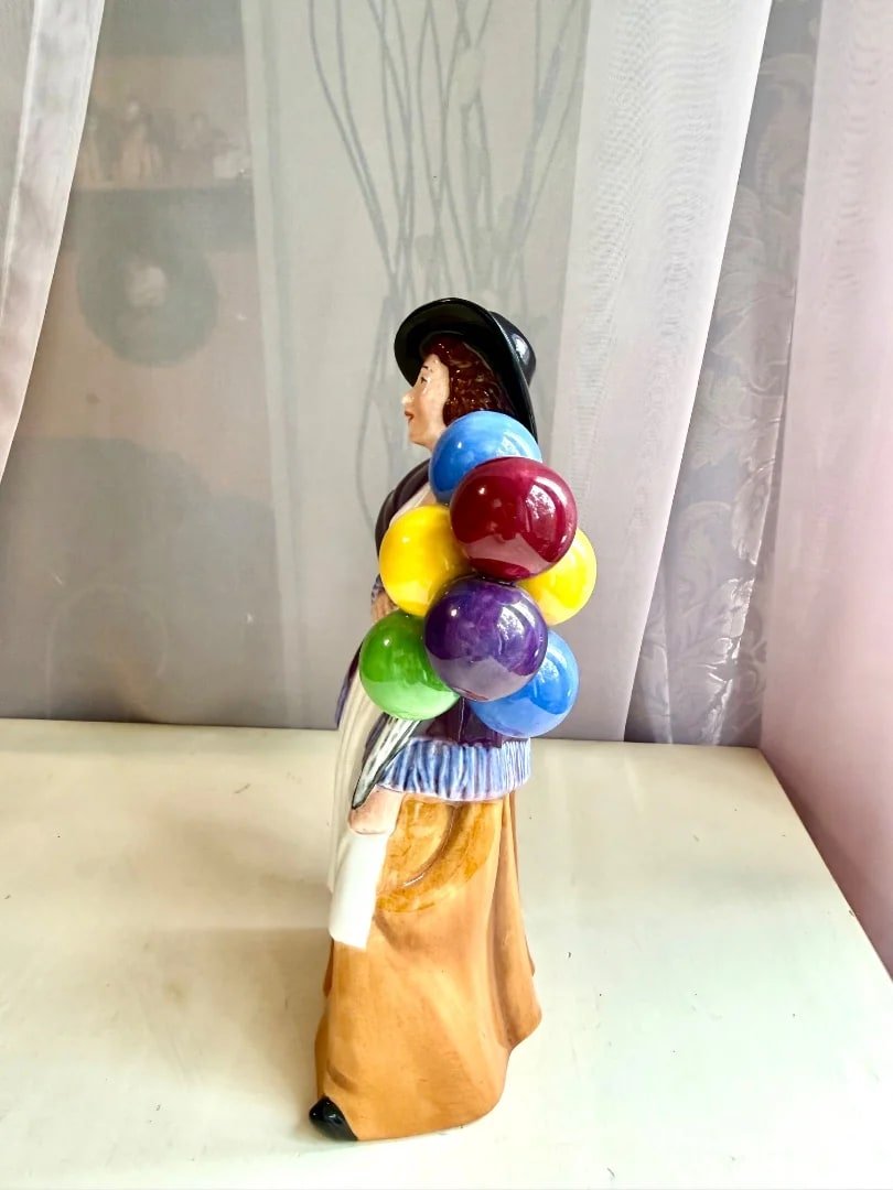 Статуэтка Royal Doulton. Англия