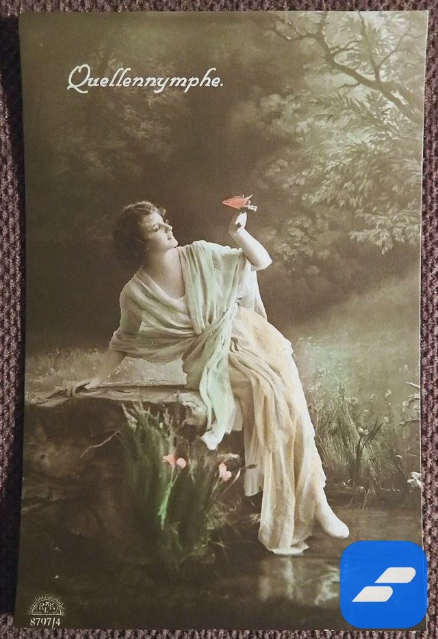 Антикварная открытка. Нимфа. Девушка с бабочкой. 1