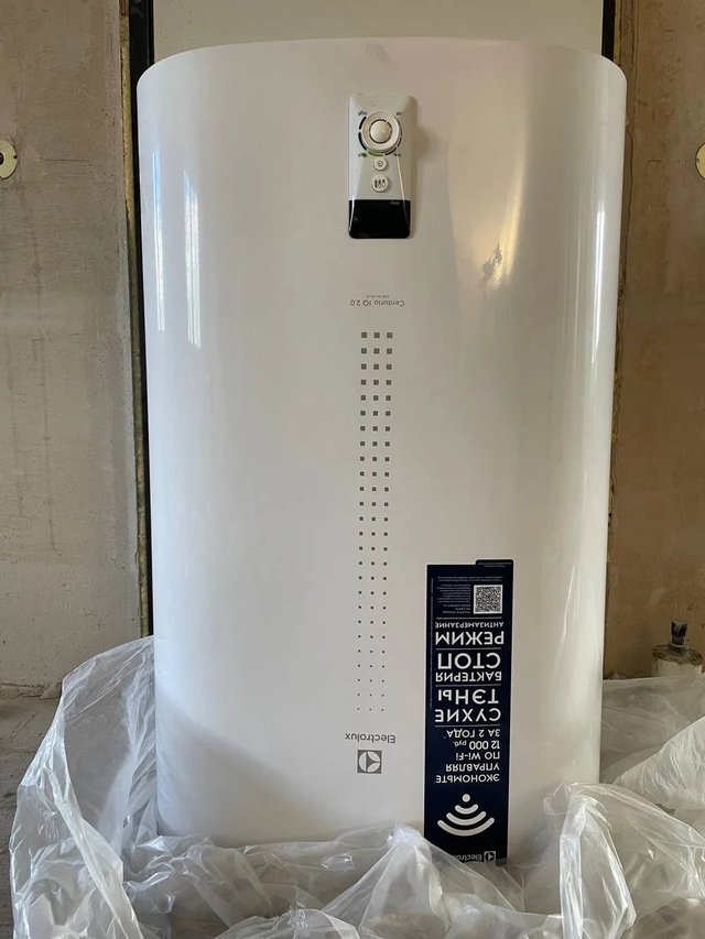 Водонагреватель Electrolux EWH 80 Centurio IQ 2.0