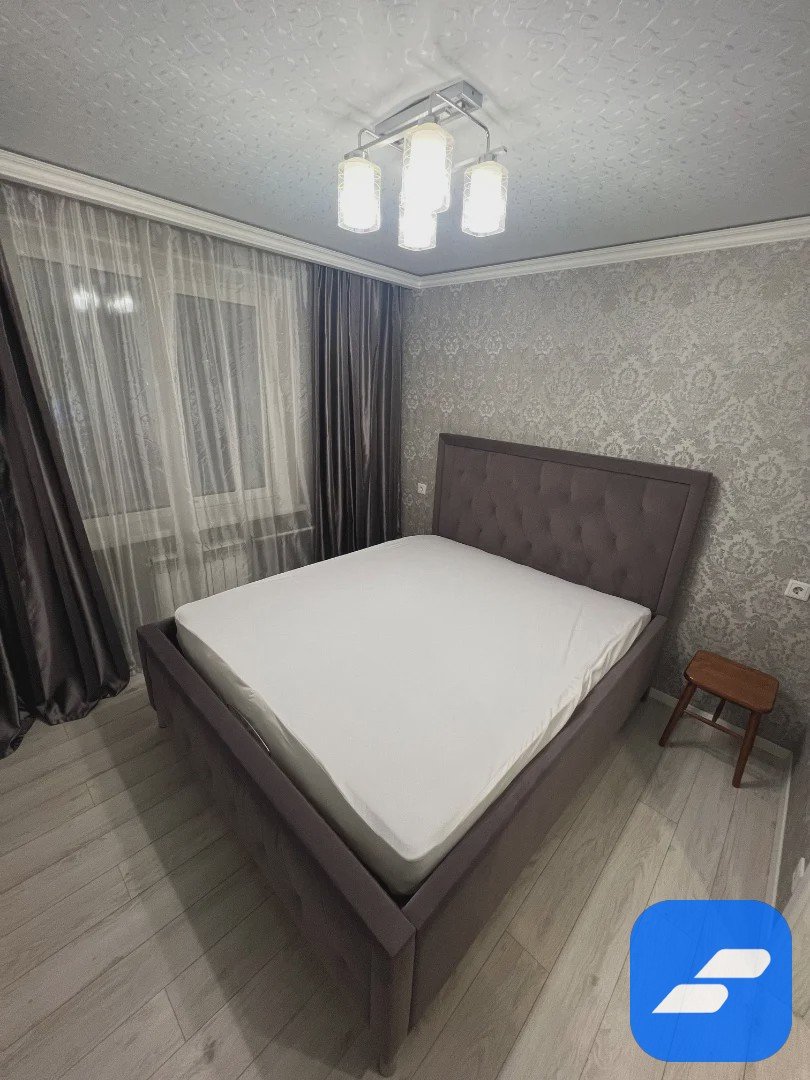Сдам 3-к квартиру на длительный срок.