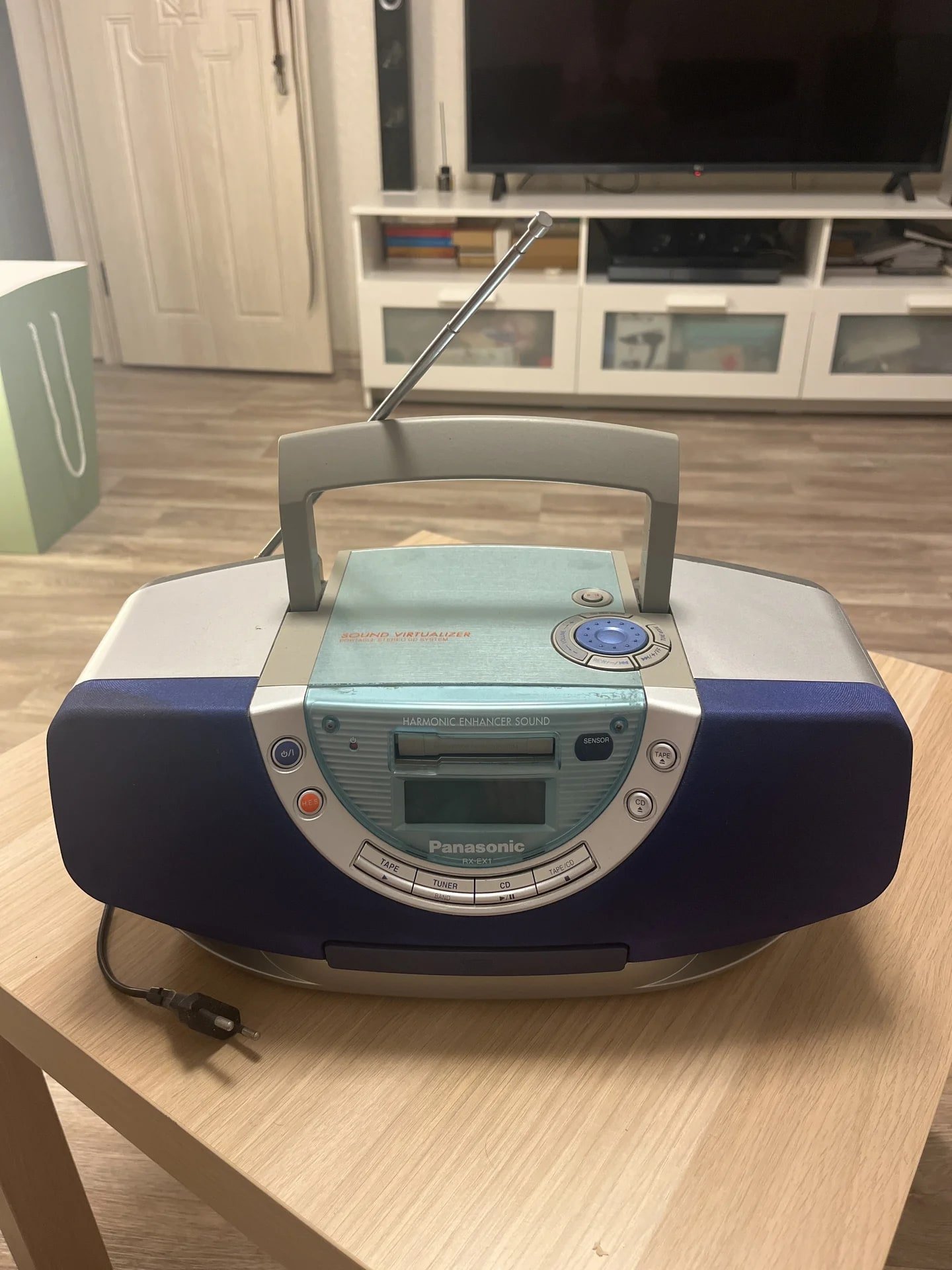 Портативная магнитола Panasonic RX-EX1