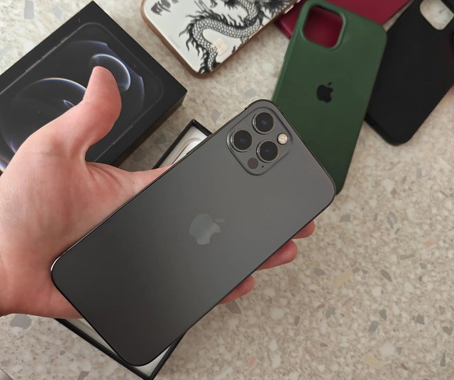 iPhone 12 Pro, 128 ГБ